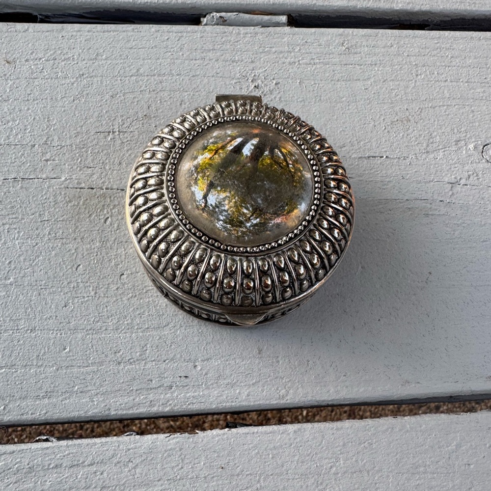 Vintage Sheridan Silversmiths trinket box. - Picture 8 of 9